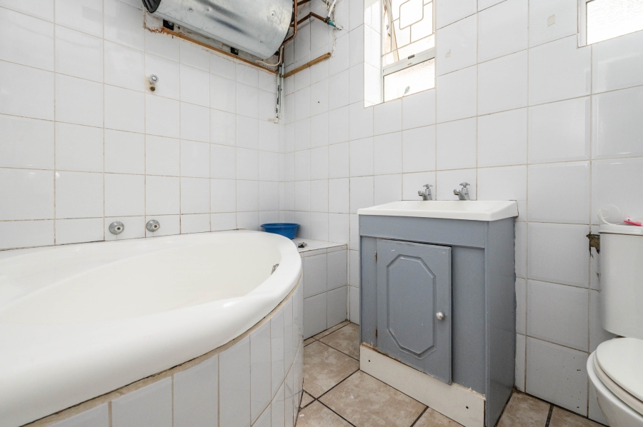 2 Bedroom Property for Sale in Humewood Eastern Cape